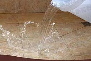 阿巴嘎旗漏水维修 免砸砖防水材料该如何施工